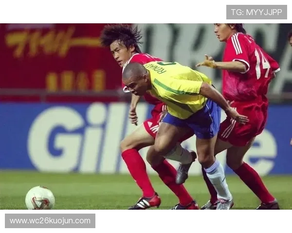 世界杯首个决赛精彩对决展现顶级足球魅力