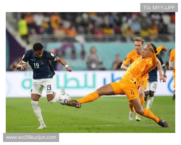 卡塔尔世界杯用球图片展示足球的独特图案与视觉效果 卡塔尔世界杯用球图片展示足球的独特图案与视觉效果